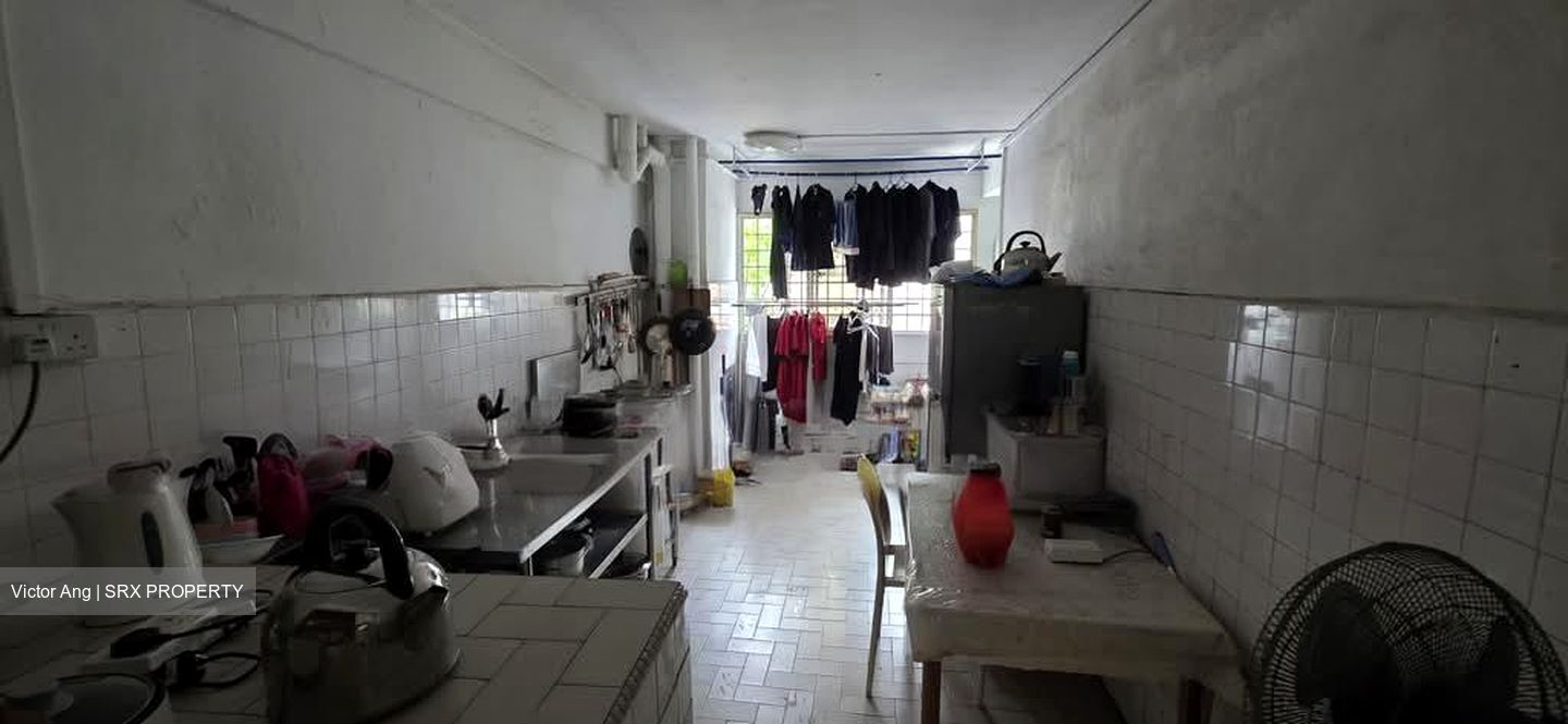 Yishun Ring Road (D27), Shop House #564600841